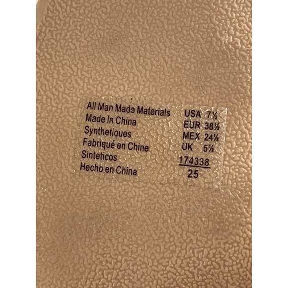 American Eagle Outfitters Cream Strappy Block Heel Sandals - Picture 7 of 8